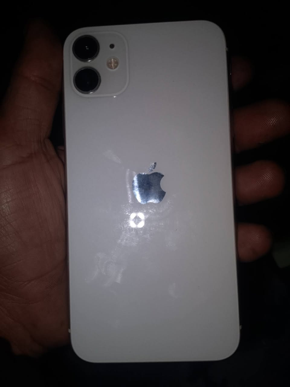 جهاز ايفون 11 عادي مكفول كفاله عامه سعر خاص مستعجل على بيعته رقم تليفون *********** لعنوان ناصريه قلعه سكر
