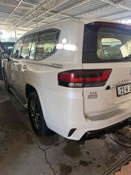 لاندكروز 2023 GXR ساز لمتدد اصل رقم بغداد ماشية 34 الف محرك 4000 تنفس طبيعي 
***********
ديالى بعقوبة الجديدة 
السعر 730$ وبي مجال بسيط 
كفالة عامة من كلشي
