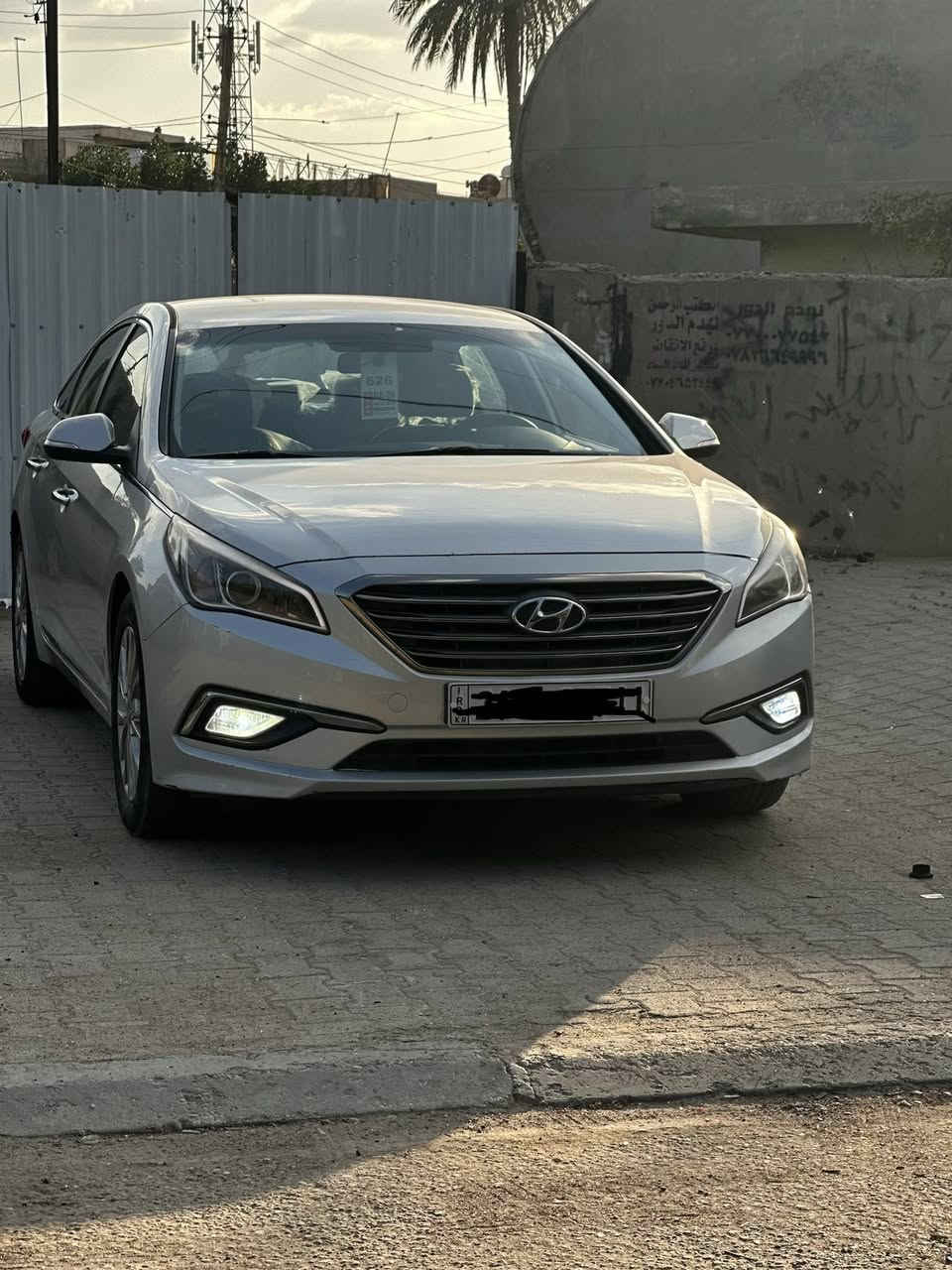 السلام عليكم ♥️
-سوناتا 2017 🚘 ادوات ادوات 
-قبل لا اكتب كلشي شرط احلى سوناتا ادوات بل عراق  ✅السياره مال جناي امانه الله وصارف عليها حيل هواي وسياره جاهزة من البرغي الف متصرف بيها وتجي وشوف 

(مواصفات )🚘✔️

1-السياره فول واحد على واحد ما عدا الفتحة 
2- مري شفط 
3 -كشنات جلد 
4- كشنات تدفئة تبريد 
5-بصمة 
6 -حساسات امامي خلفي
7- لايت زنون 
8 -لدات امامي وخلفي بلادي 
9-شاشة كبيرة + كامرة دوارة 
10- كشنات كهرباء 
11- مانع انزلاق 
12- اشاره ترحيب بل مري يعني من تتقرب من سياره ينفتحن مري وحدهن 
13-دواخل صاج بلادي 
———————————————————
السيارة ⛽️بانزين ⛽️مكينه 2000 دوش  يعني انسه صرف  وانسه شبها مو مثل الغاز عليها عين.

-ادوات ادوات ادوات كصة جنطة مشتغليها شغل درجة اولى داخل وخارج  بحيث اتحداك طلع مكان الكص 
-متؤما تتويم درجة اولى سنويه وارقام يم مستشار وكلها تعرف شغل مستشار اصلي مكلفاتني 12 ورقه وشرط انطيك واجه بيها✔️

(السعر: 65💸 وبيها مجال حك جية والشراي  يشلع عيوني لين اني مو بياع شراي ♥️ )

مبايل : *********** ☎️
مامتواجد ماسنجر فقط واتساب وسيمكارت 

عنوان :📍 بغداد
