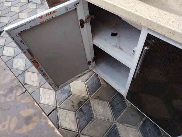 كاونتر قياس مترتين لون ابيض واسود
+مرمر سعر ١٥٠
مكان شعب حي تجار خلف جامع بدريه
*********** بغداد
