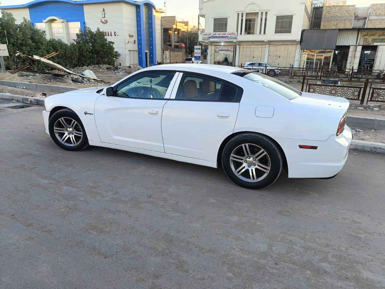 السلام عليكم تشارجر موديل 2012 خليجيه سياره فول عده فتحه شاشه كبيره عينه 260 سياره ضربتها بالعراق جاملغ الايمن وبيها صبغ حزام اثر شخوط ماكينه وقير وحداديه خير من الله والتبريد اكسن بي صوت عنوان السعر 140السياره كربلاء
*********** سياره باسمي رقم بغداد مشروع وطني بدون مراوس
