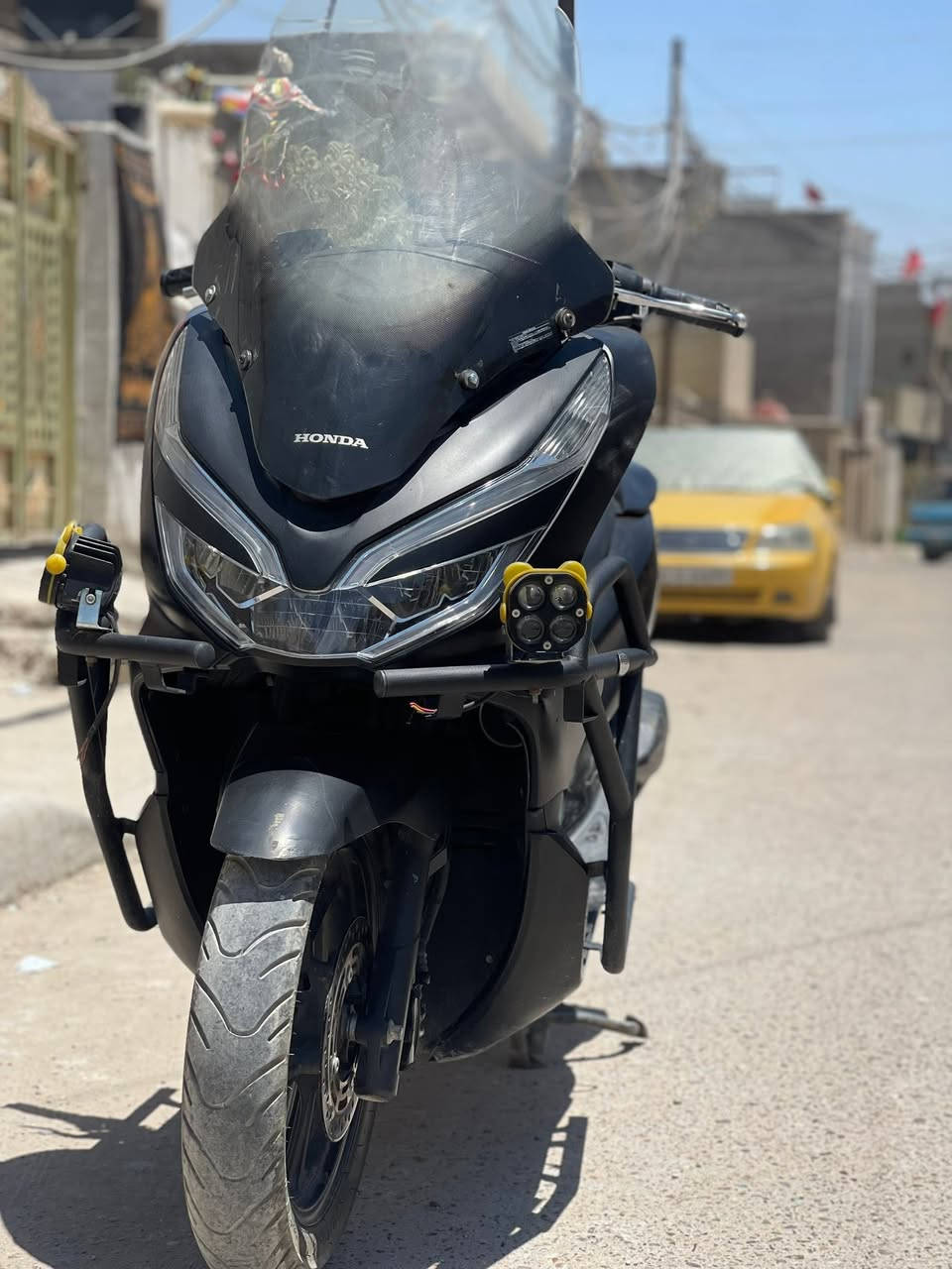 السلام عليكم PCX جيل الثالث كواري الدراجه نضيفه أو معروفه مواصفاته السعر 14او بيه مجال لطيبين 
الرقم ***********
