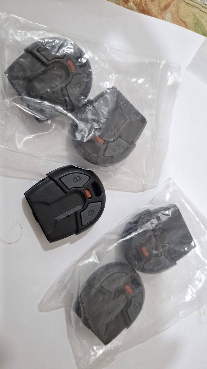 الي يحتاجهم ايراسلني واتساب
***********
