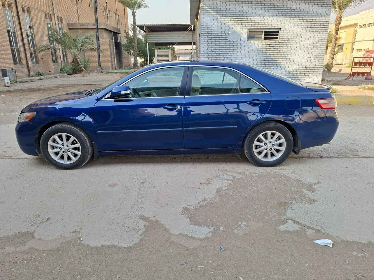 السلام عليكم للبيع كامري موديل ٢٠٠٩ محرك ٣٠٠٠ سته سلندر تبريد ثلج صدر امامي خلفي نظيف تخم تاير جديد كشنات جلد +كهرباء تحكمات استيرن كهربائيات كلها شغاله سياره جاهزه من كلشي بيها رش البنيد وقبق الصندوق اثر جراد سياره بدون حادث دواخل كفاله السعر ٨٨ وبيها مجال 
مكاني الدوره ابو دشير 
رقم الهاتف *********** بغداد, العراق
