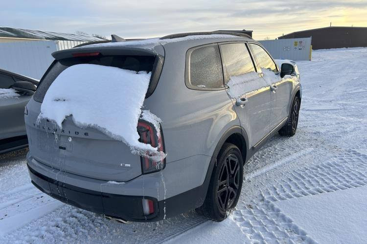 سلام عليكم كيا تولرايد 2025 فول مواصفات SX_xline ماشية 15 الف ايرباك ستيرن فقط 
تدخل حره او كتاب شهداء  
السعر:اتصال او واتساب ***********
