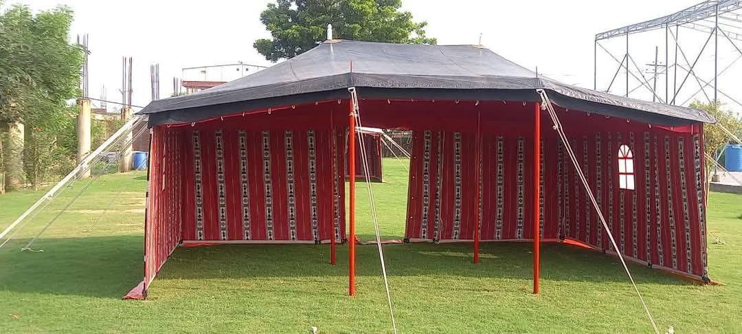 السلام عليكم 
خيمه مستعمله مره وأحده كما معروضه في الصور للبيع وسعر 450 وبيه مجال للاستفسار الاتصال على الرقم  *********** .بي واتساب.
