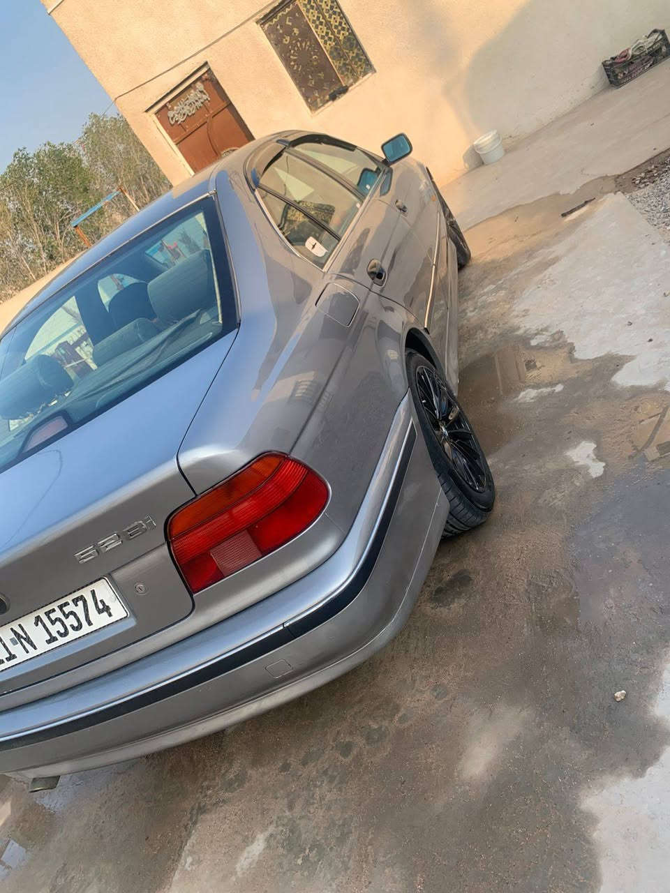 سلام عليكم 
سياره بي ام دبليو حجم 528
موديل 2001
سياره بسمي . سنويه تنتهي ب2030
مصبوغه جماليه 
محرك كير كفاله 
سياره جاهزه ومرتبه 
البصره الزبير 
السعر 85 وبيها مجال بسيط 
الاستفسار ***********
