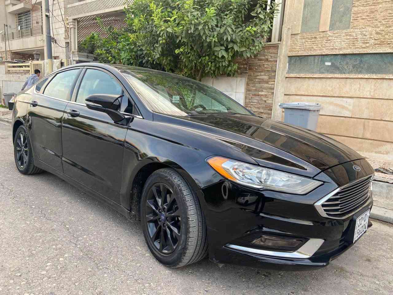 فۆرد فیوژن ٢٠١٧ مەکینە ٢.٥ مەرغوب شاشە گەورەو سێ شاشە کوشین کارەبای لایت ئەوتۆ گیر ماوس هتد….  سەنەوی تا 2031 نوێیە..  بە ناوی خۆمە 
سێ پارچەی تەنیشیتی هەیە .. پێشی و پشت کەپس  بێ ئێرباگ
 .. ١٢٥ وەرەقە
*********** أربيل, العراق
