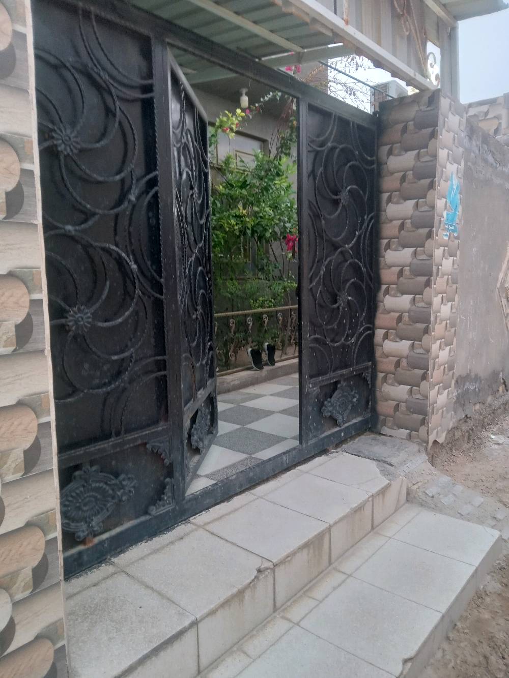 بيت لبيع زراعي سند٢٥ اومراوس بيت مطلوب قرض يتحول عليه عنوان جربوعيه ثانيه على شارع علي ظاهر شارع كيات مساحه٢٠٠ تفاصيل اكثر لتصال ***********