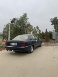 أوبل أوميغا • ١٩٩٣ • اوتوماتيك