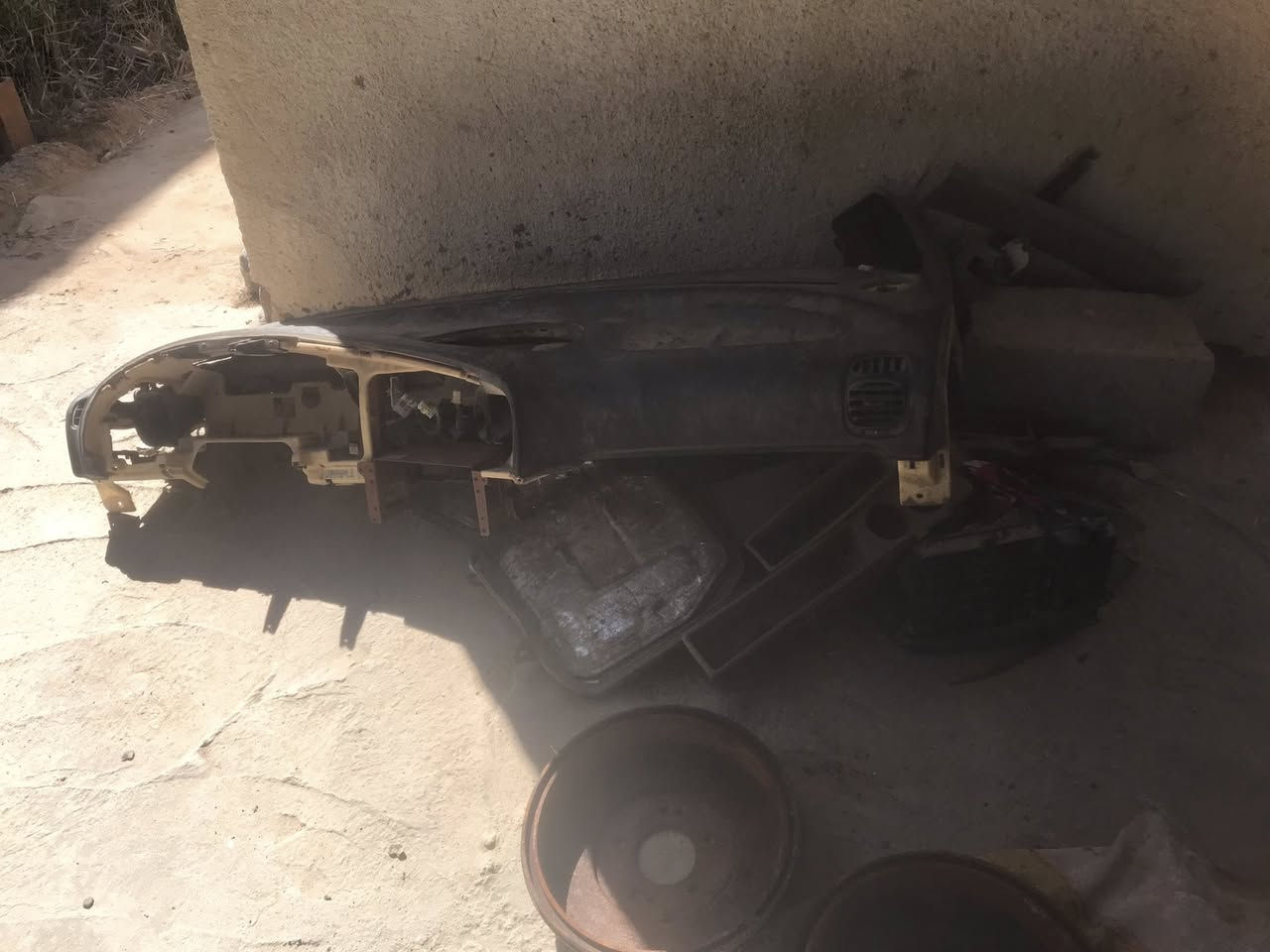 سلام عليكم يوجد سله ستاركس عله جميع الستاركس ترهم كامله ونضيفه ويوجد دشبول كامل ستاركس مديل ٢٠٠٧الموقع ابي البصره ابي الخصيب***********
