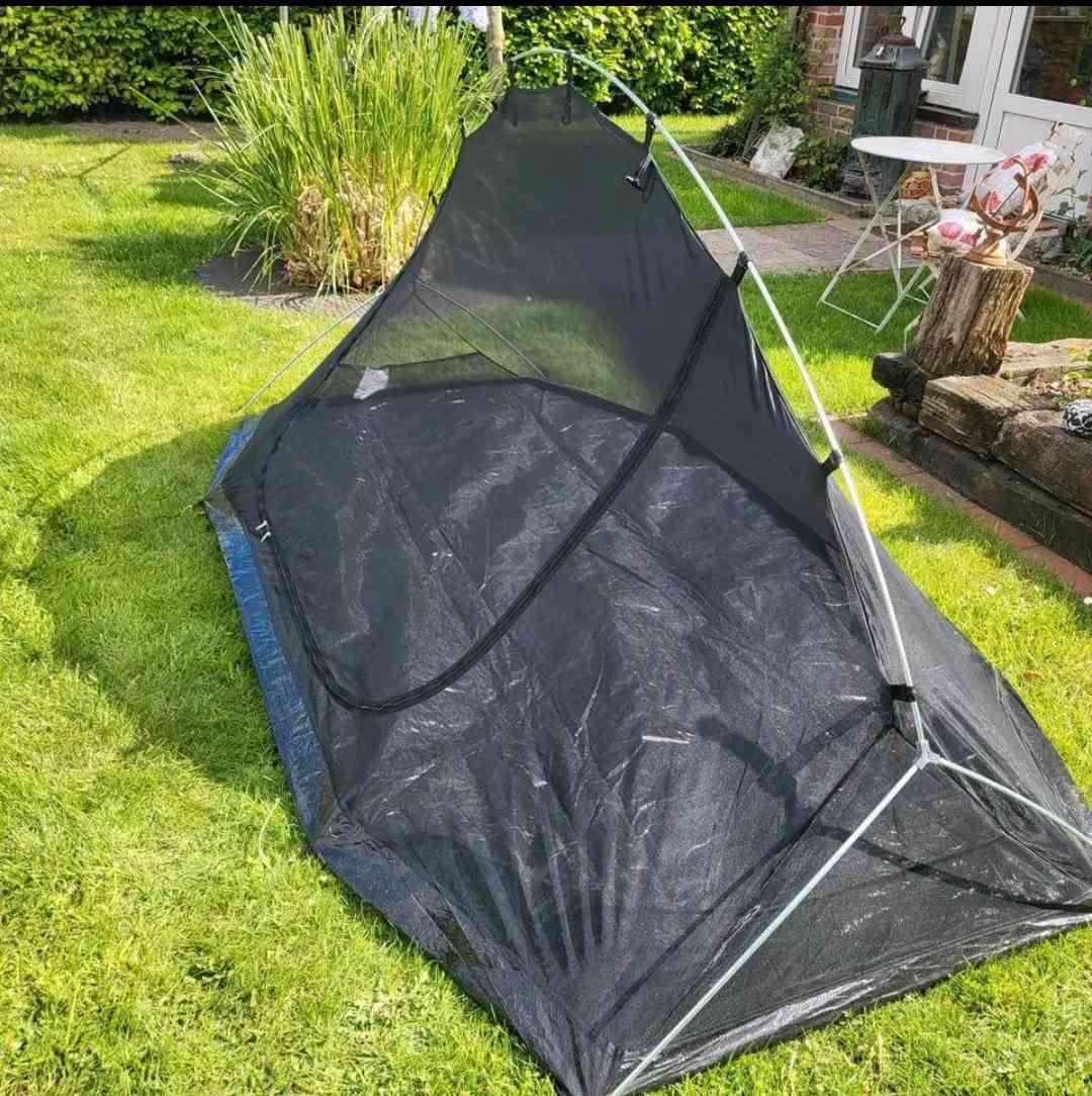 خيمه سعر 45الف
وزن خفيف و قماش اصلي 
خيمه ماكه و ليس عادي 
مكاني كركوك 
***********
