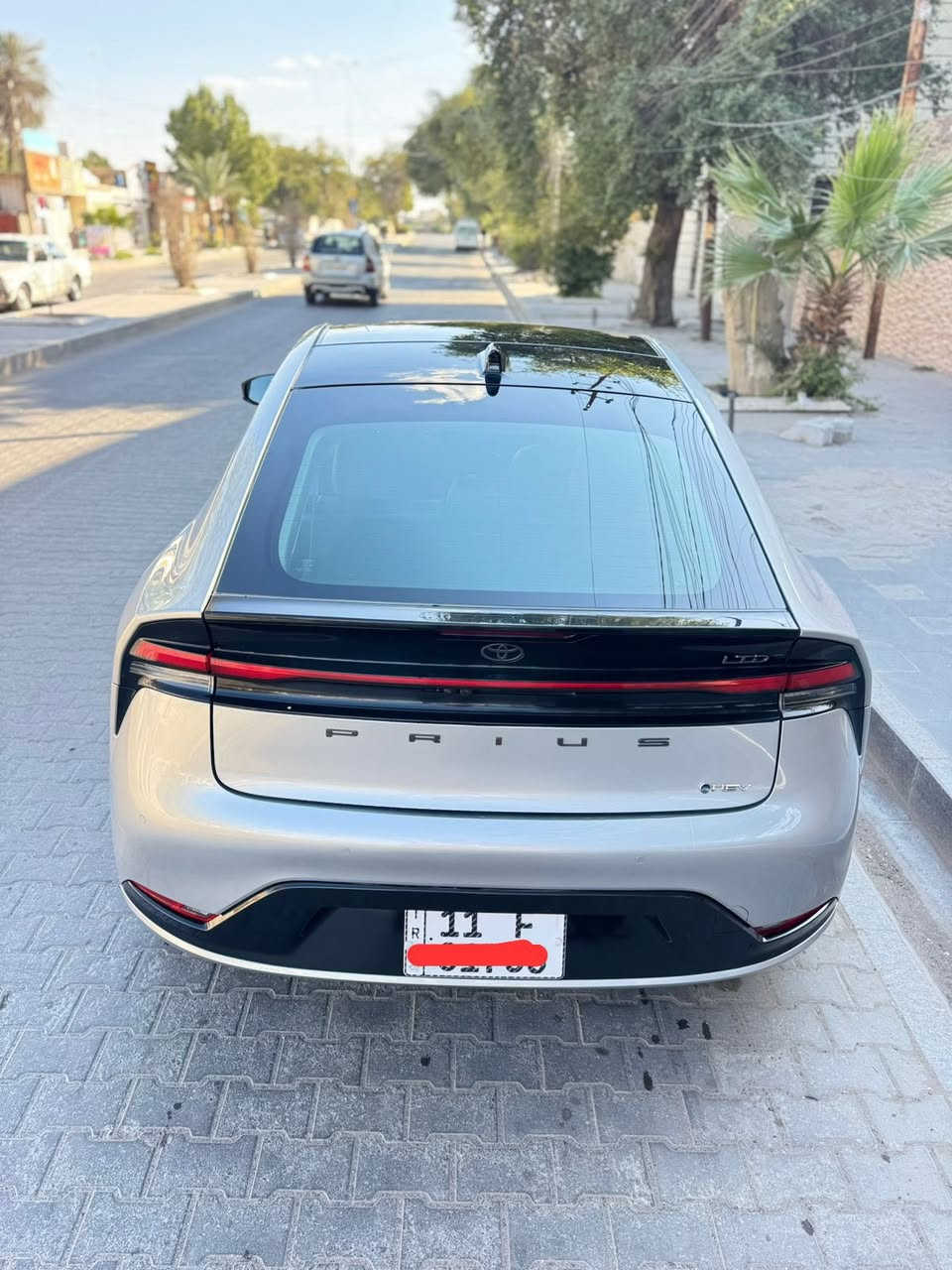 تويوتا  بريوس Prius 2024 limited

فول مواصات  بنوراما
بصمه تشفيل وتشغيل عن بعد

5 كامرات   كشنات تدفئة تبريد رادارات +حساسات

شاشة كبيرة 

سماعات jbl

صندوق كهرباء 

لايت لد 

تحديد مسار 

وضعية البارك تطبك نفسهة 
قياده اليه
كشنات خزن ميموري 

4 وضعيات قيادة custem /sport /eco / normal 

مثبت سرعة 

كشن كهرباء 

هاند بريك دكمة 

دفع رباعي 

لد بالدشبول  

شحن لاسلكي 

ويل حجم 19 

مانع تزحلق 

السيارة فول اعلى فئة بالبريوس
وبعد بيها هوايه مواصفات

حادثه باب خلفي صفحه السايق فقط مصلح نفسه بدون اي تبديل مكفوله من كلشي صور الحادث مرفقه
ماشيه 14كيلو متر فقط
السعر 195$قابل للتفاوض
المكان الاعظميه 
للتواصل ***********
