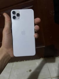 آيفون ١١ برو ماكس • ٢٥٦ • بطارية ١٠٠