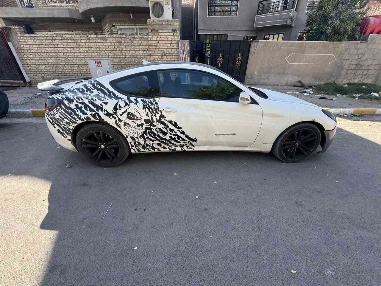 سلام عليكم شباب موديل 2011 RS
3800 v6 
كير عادي 
كير عادي 
السيارة مثل ما موضحه بالصور محتاجه ترتيب 
ابيع حزاااام 
السيارة بيه مشكلة بالكير ع الاغلب العمبار 
لان تاخذ نمرة وره فتره تجلب النمرة 
التبريد ساكت (كمبريسر ) 
صدرها ٨٠٪؜

***********
