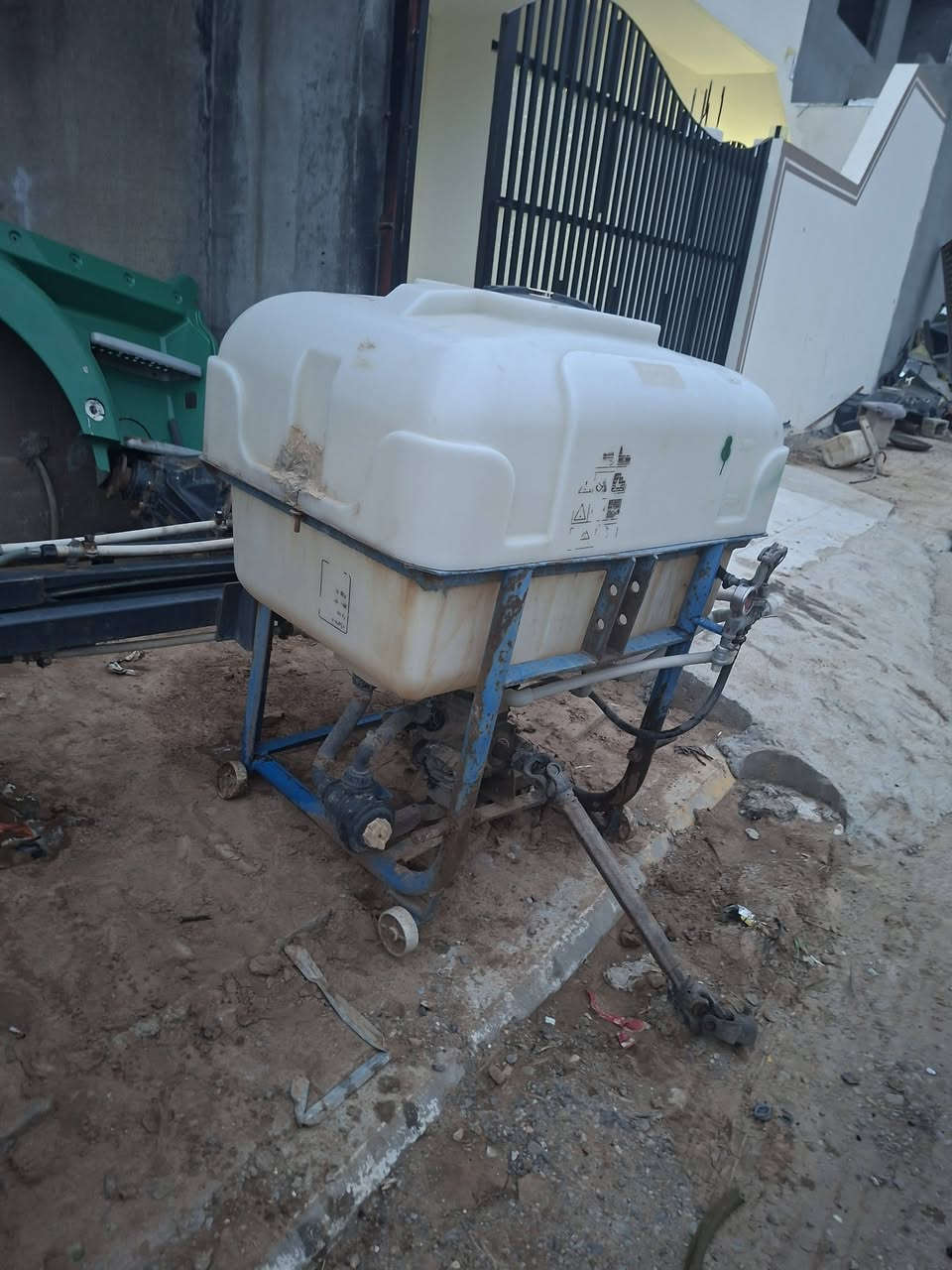 ئەم دەرمانڕێژە بۆ فرۆشتن بێ عەیب
*********** 
***********
