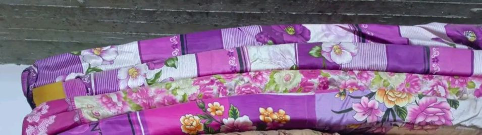 مطارح للبيع البنفسجي والاحمر جداد مامستعملين السعر الواحد 10
المطارح البيض مال تخت نفر سعر الواحد 25


**إذا كنت صاحب هذا الإعلان وتريد حذفه لأي سبب، رجاءا أرسل رسالة إلى الدعم الفني**