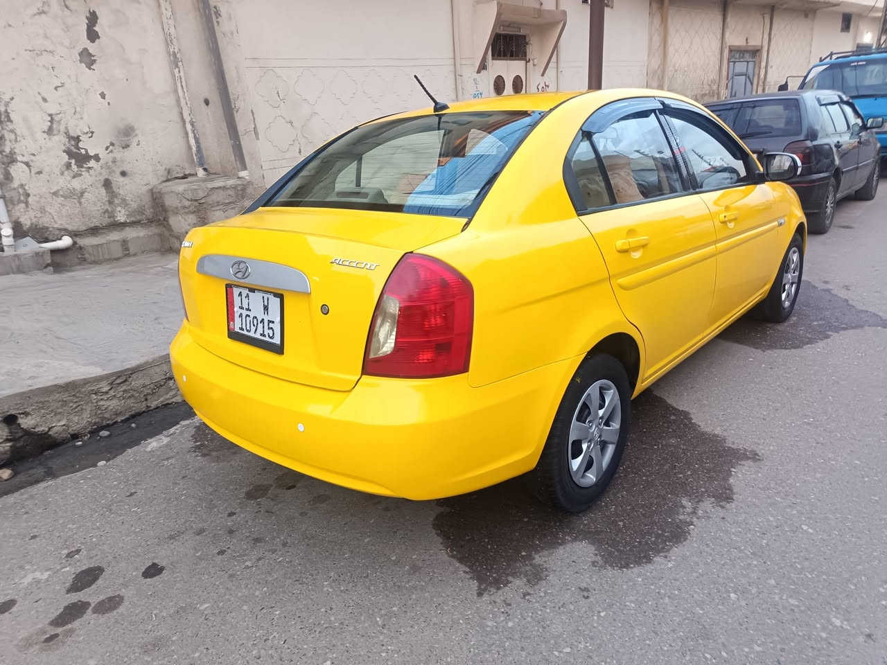 السلام عليكم اكسنت كوري 2011 بيها طخة صغيرة حيل بوجها الجاملغ الخلفي موضحة بل الصورة فقط مكينتها كيرها شرط التحويل فقط تأخذها صافية هيئة وغرامات كاربون مامسجل السيارة بل الموصل الأيمن إذ حبيت خابر على راعيها هذا الرقم *********** كورك الاسيا *********** السيارة بدون دواخل خلاص خابر على راعيها واستفسر منو
