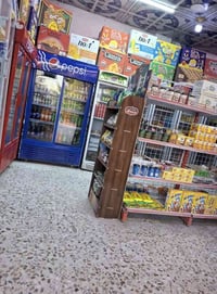 بكرلي الشارع العام • 12 براد • 8 مجمدات