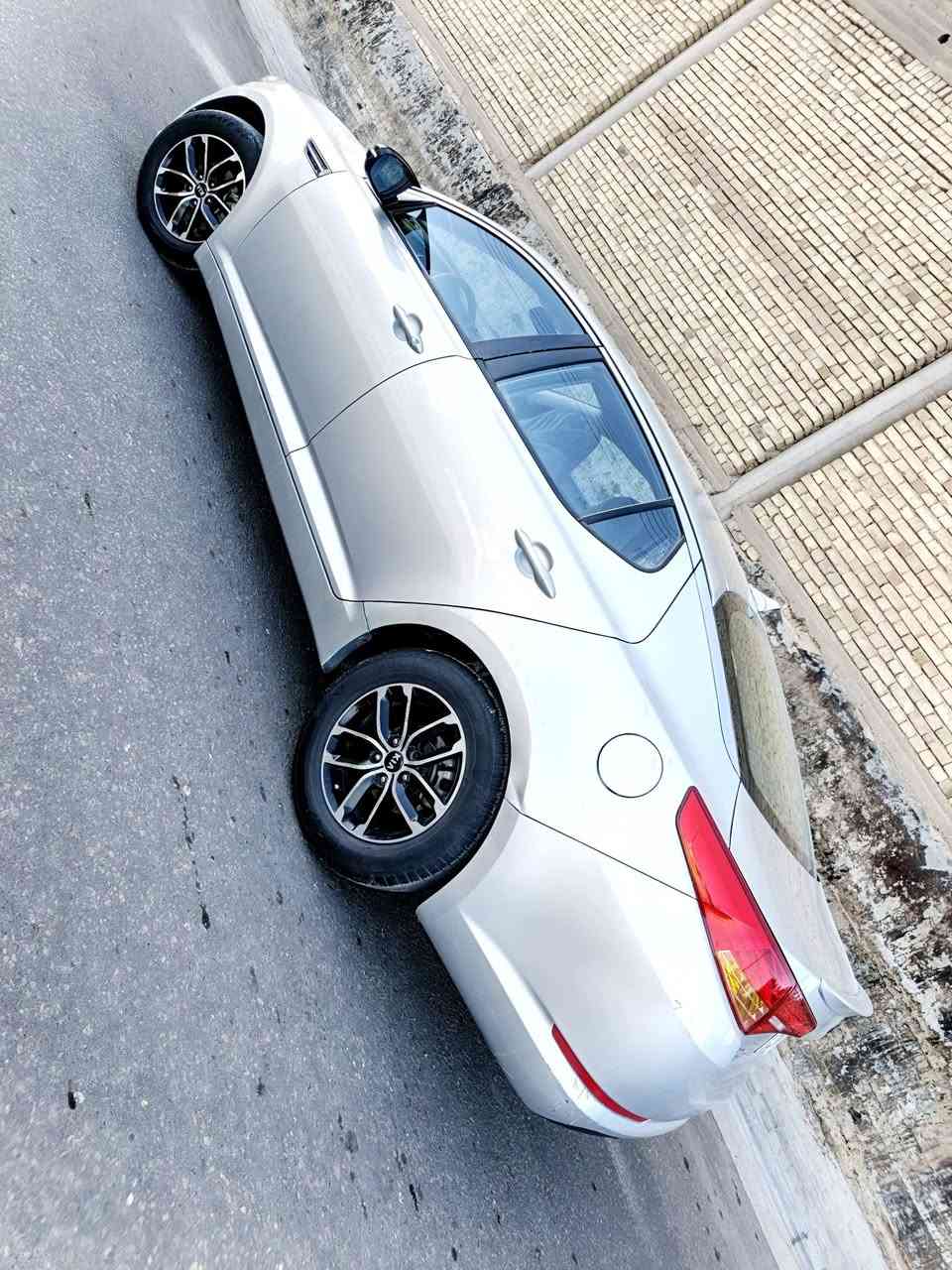 مراوس حسب القناعه كلش عادي  اوبتمه ٢٠١٤ رقم شملي الدولي محرك ٢٠٠٠ دوش بيه صبع جمالغ خلفي بدون دواخل فقط تبريد قطعتين سعر ١١٤ بيه مال لطيبين عنوان كربلاء ***********
