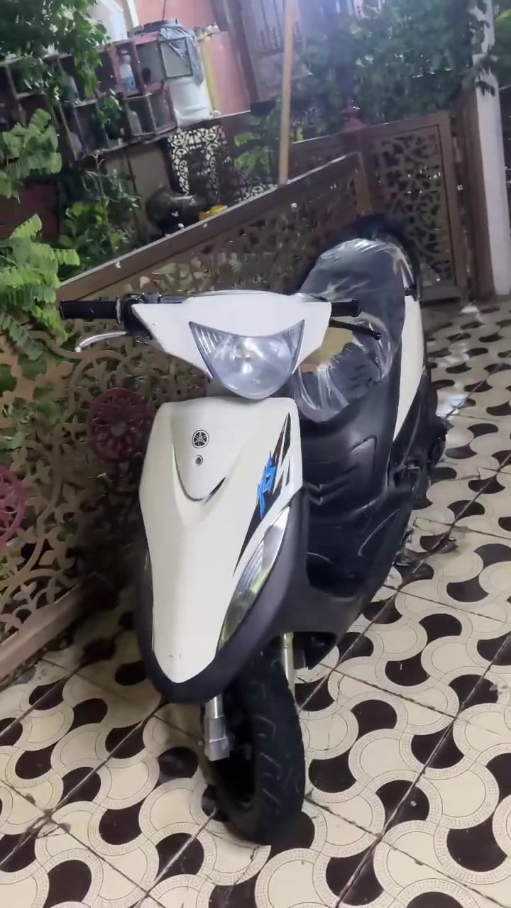 سلام عليكم دراجه للبيع مفتوحة نكره سلف خير من الله ***********
