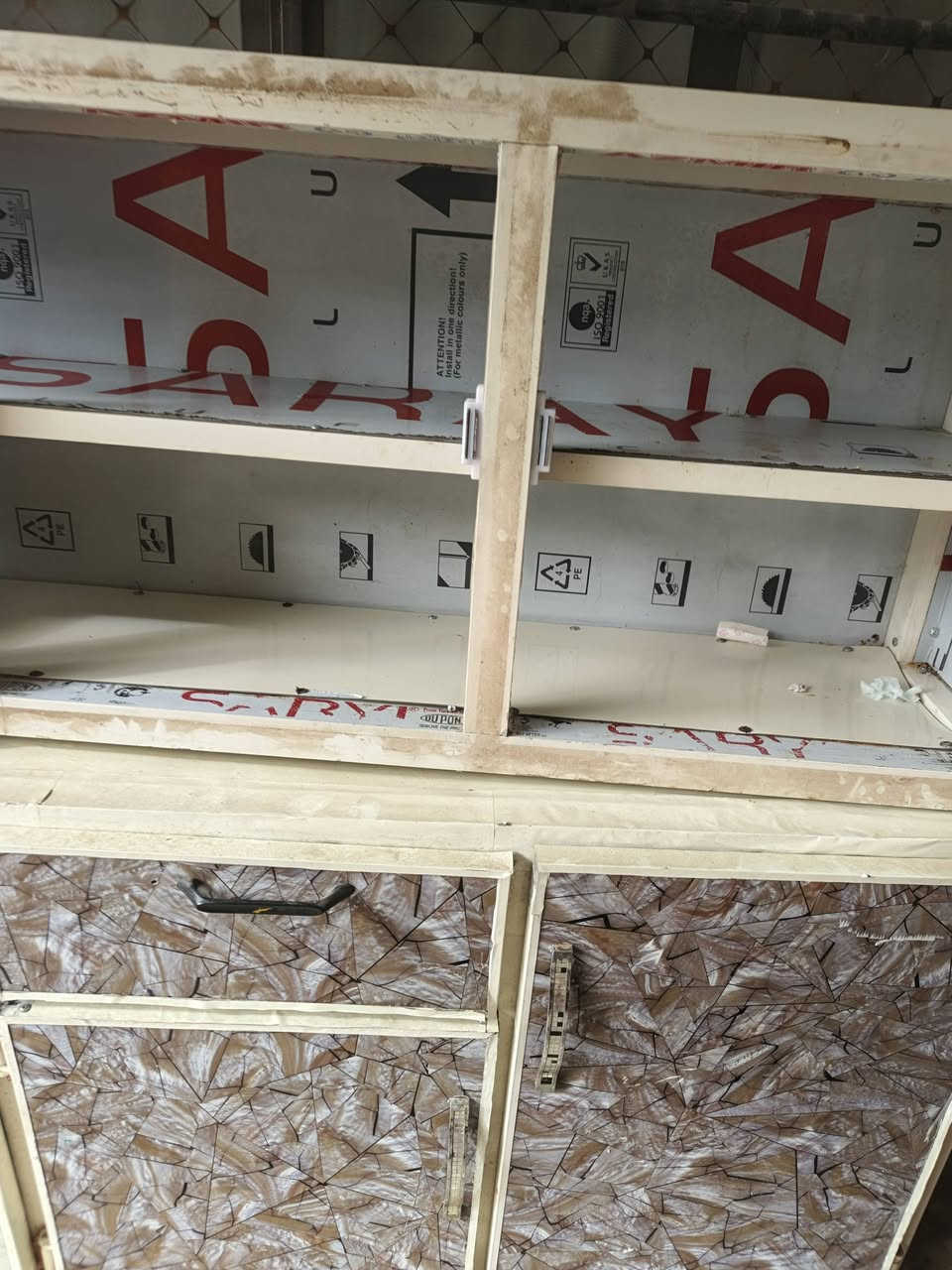 كاونتر تسكام نضيف جداا
و كورنر ١١ مقعد تسكام محتاج تنضبف بسيط
عنواني تراث البياع


**إذا كنت صاحب هذا الإعلان وتريد حذفه لأي سبب، رجاءا أرسل رسالة إلى الدعم الفني**