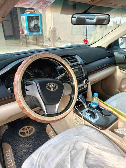 السلام عليكم.
كامري خليجي 2013 LEسياره حيل حلوه بجم كبس 
ضرر موضح بسونار سياره باسمي مكاني القياره قريه الحاج علي السعر 155وبيه مجال رقم الهاتف ***********
