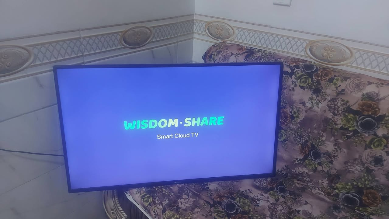 شاشه حجم 43سمارت  مستخدمه سعره 90 الف  مكاني بغداد الدوره مهديه الثانيه ***********
