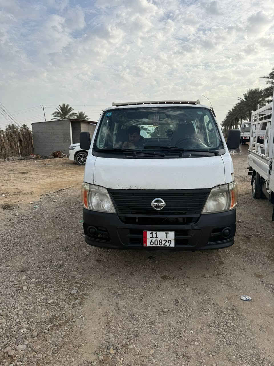 سلام عليكم نيسان يورفان ناصي 2009للبيع السياره بلاديه فقط بيها رصعات واضحه بلصور رايدها 128وبيها مجال بصيط ***********مكاني  المحمودية سياره بسمي سنويه لل29
