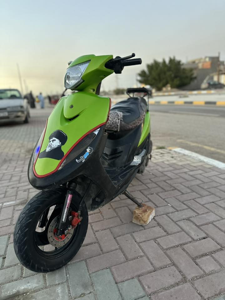 سلام عليكم
للبيع 

ماكس عدله ٢٠٠٥ مكينه ٥٥ مزوده نگره سلف بكل وقت لا تنقيص ولا تبخير سلف رياضي ٥٥ سوادات ختم واحد كلج امامي خلفي جديد سلف جديد شلعه ومعدل شرط الدراجه عليهه ادامه نضافه الصور تحجي 
السعر. ٤٢٥ وبيهه مجال اتصل ودلل 
***********
