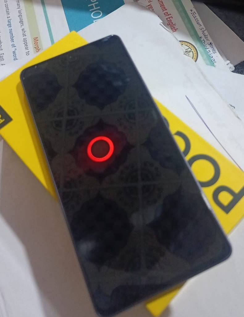 موبايل POCO M6Pro
نظافة 100/100 كامل التفاصيل 
السعر 300 بي مجال 
العنوان: الديوانية قضاء الشافعية 
رقم الهاتف: ***********
