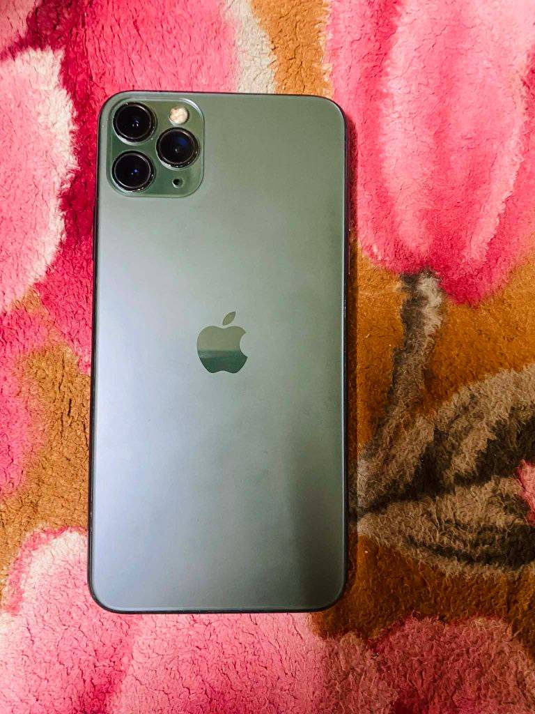 السلام عليكم ايفون ١١ برو ماكس نضيف كلش مبدل ظهر فقط بالليزر فيس ايدي شغال دبل سيم كارت ذاكرة ٦٤ شرق اوسط والجهاز نضافة ١٠٠% تاخذة شرط بطارية ٧٧ الاصلية قطارة بالشحن السعر ٣٠٠ الف وبي مجال قليل عنوان موصل الجانب الايسر رجاءاً اللي مو شراي لايدخل خاص والتفاصيل كله مكتوبة


**إذا كنت صاحب هذا الإعلان وتريد حذفه لأي سبب، رجاءا أرسل رسالة إلى الدعم الفني**