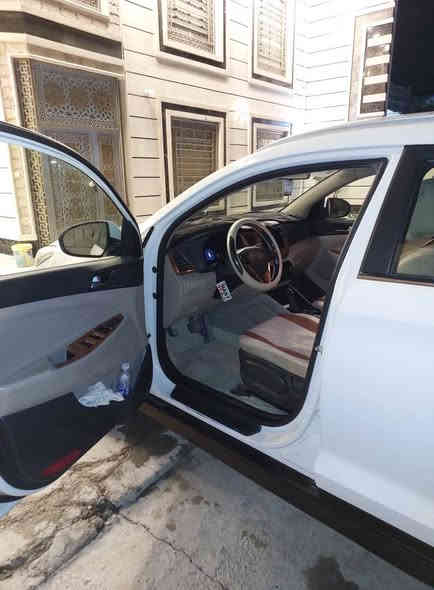 سلام عليكم توسان خليجي للبيع موديل 18
رقم بغداد سياره مكفوله من عده بيه بارد بل باب سايق ول بنيد مشر في صوره سايد بريك تحت رجل 
مري شفط 
سياره مفوله 
تحويل مباشر 
السعر 182
بيه مجال حك الجيه 
التواصل عله رقم الهاتف غيره متواجد عل فيس 
***********
