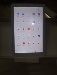 ايباد ١٠ بوصة • ٦٤ جيجا • دراسة وألعاب