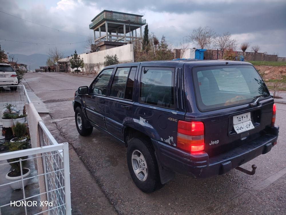 41گلاو مجال شوین عەربەت، 👇
 ***********ڤایبر واتساپ ***********واتساب
جیب مۆدیل93 مەکینە شەش بستن بیلاد گێڕ ئۆتۆماتیک دەبڵ عەکسل تەبرید ساردو گەرم کوشن کارەبا، ڕەقەم سلێمانی سەنەوی بەسەر نەچوە مەکینەو  گێڕ بەشەرتی فیتەر هیچ دەعموو لێ دراوی نیە  هەموو کارەبای ێیش دەکات، تەحویل غرامە بڕاوە وەکالەت بەشەرتە دەبڵ عەکس   مەزبوت ێیش دەکات،، تەنها فرۆشتنە ، سەیارەکە حیزام  بۆیاخە بۆ جوانی، السليمانية, العراق
