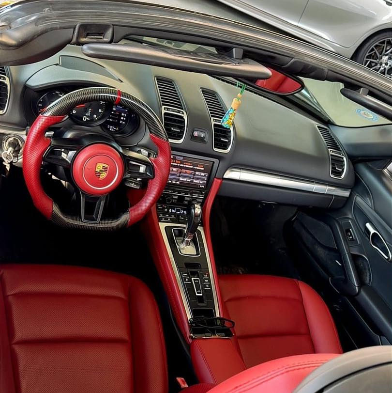 بورش بوكستر S 
موديل 2013 
كلين تايتل كفاله عامه من كلشي 

مغلفه ppf بالكامل
رقم مميز
كشف احمر وداخل احمر

محدثه بالكامل 2018
ستيرن كاربون فايبر
لايتات داينمك سموك
بك لايت لد سموك
ادامه من وكاله عمان كل قطع الصيانه المطلوبه
تخم تاير ويل كب دسكات وفلنجات 

السياره تجنن ولعابه بدون اي نقص وملاحظات
ممكن مراوس حسب القناعه 

مكانها المنصور
***********8 اتصال
*********** واتس اب

.
( الـسـعــر  :: علق رقم ( 1 ) الـرد تـلـقـائـي  )

.
.
.
.
.
.
_____________________________

‏ ‎للاعلانات بيع السيارات  راسلونا على الصفحة  📩
