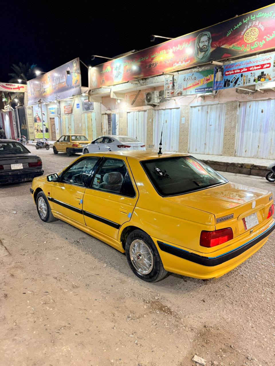 سلام عليكم بيجو بارص مديل 2016 مكفوله كفاله عامه عل سونار مكينه وكير جدد بجيس مكفولات من كلشي كهربائيات كلهه شغاله حداده جديده عل فعص تخم تاير جديد معه سبير  شاشة كبيره فيديوات لايت زنون باتري جديد دوشمه جديده السنويه لغاية 28  مصفره هيه وغرامات إخوان السياره جديده مكفوله من كلشي وكله عل فعص بديه مكينه وكير السعر 35 ورقه والشراي يدلل هاذه رقمي *********** مكاني ميسان عماره
