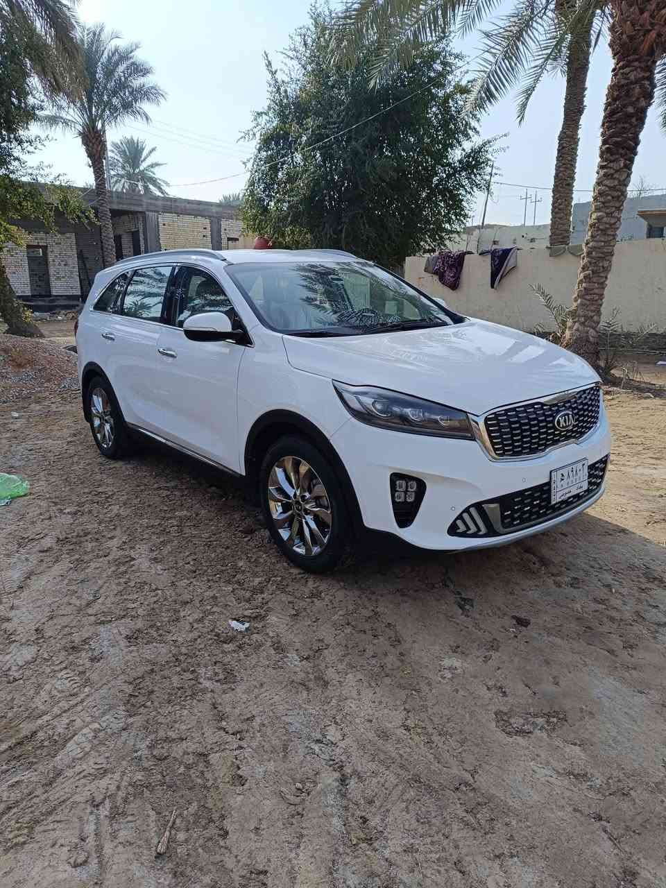 سورنتو 2020 خليجي فول واحد على واحد مكفوله مكان السياره الديوانيه ***********
