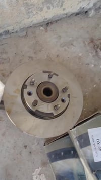 فلنجات كيا كرنفال وسيدونا من موديل 2000الى 2005 سعر الزوج 85 مع التوصي...