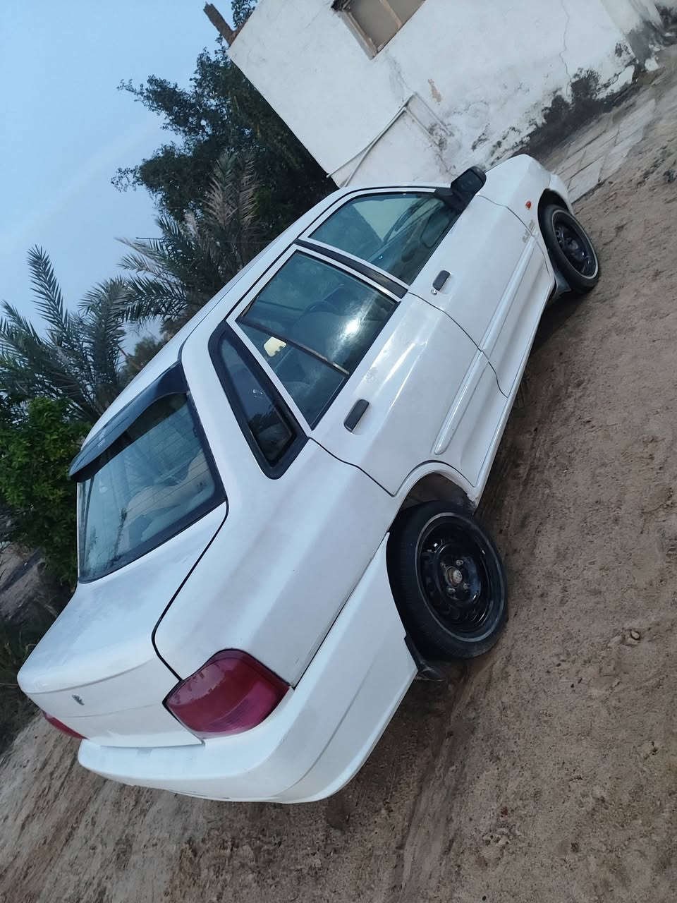 سايبه البيع 2009سياره جاهز رقم دثلي سنويه ال2030 راح اخلي رقمي ***********
