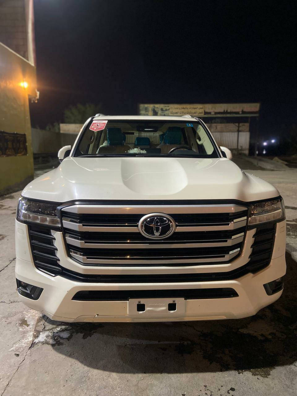 لاندكروز موديل ٢٠٢٤ سياره  كفاله عامه بسمنه  ثاني يوم  تحويل رقم بغداد ***********
