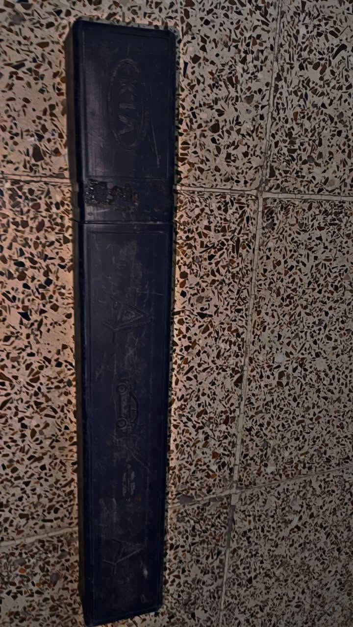 سلام عليكم متوفر سقف دوج رام باب قصير ب225 وبي مجال +ويل سبانة كية بنكو فحل زيرو ب25 وبي مجال+مثلث لاندكروزر اصلي ب50 وبي مجال +مثلثات كيا ب25 وبي مجال + بردات سيارات ب20 وبي مجال للتواصل واتساب *********** +متوفر توصيل لجميع انحاء العراق ب5
