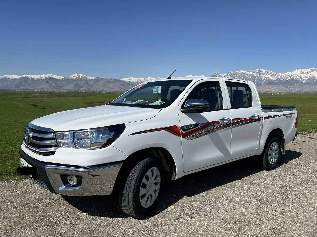 تۆیۆتا هایلۆکس ٢٠٢٥ جیهانی دەرەجە یەک پارچە ڕەشە لە سەر ساغی بۆدی بیلادە نوکتەی پێوە نییە  ٢٧ هەزار رۆیشتووە هەموو گیانی بیلاد دەسکاری هیچی نەکراوە 
نرخی ٢٣٤ کەمێک مەجال 
شوێن قەڵادزێ 
***********
