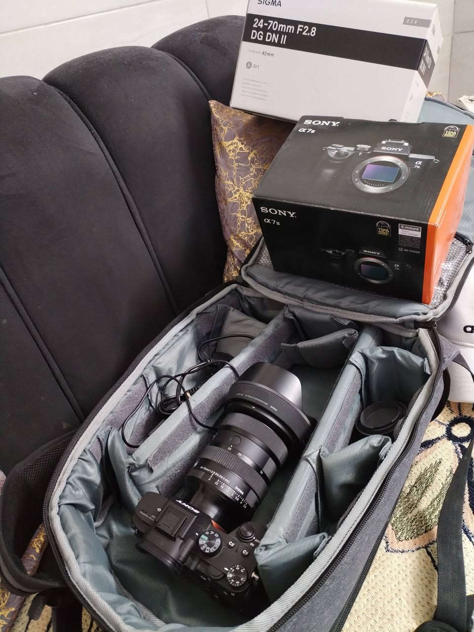 للبيع
كامرة سوني a7iii
مع عدسة سكما 24-70
الكامرة نظيفة حيل
وجديدة على وضع الشركة
مستخدمة شي قليل
شترها ما اعرف شكد
بس حيل قليل مستخدمة

السعر مليونين و٦٥٠ الف وبيهة مجال قليل
عنواني بغداد الدورة
***********
