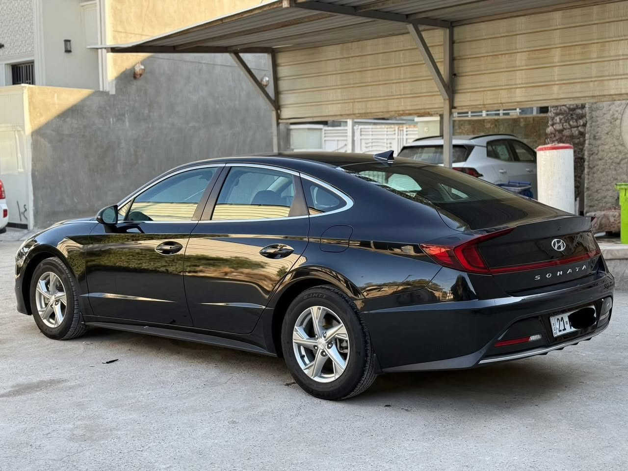 ا
يا الله 
سوناتا 2021 سيارة كلش نظيفه
ماشية 48 الف
 0772 161 6628‬
محرك 2500 الجبير المرغوب 
شاشة جبيرة كامرا دوراه
4 وضعيات قيادة
هاندبريك بصمه
صندوك بصمه
اوتو هولد
اوتو ستوب
تحديد مسار 
تحكمات ستيرن
رادار 
باقي المواصفات معروفه 
سعر 142$ بيع او مراوس بيها مجال قليل 
ايرباك ستيرن فقط وراجع سستم اصلي
محرك كير صدر لغود شواصي كلها كفاله
مكان سيارة بغداد السيدية
