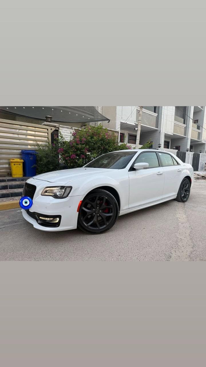 كلايسلر300 c
كفاله عامه من الضربه والبارد والتبديل 
بغداد بأسمي تحويل ثاني يوم
2022
فوول مواصفات
وكاله هارلم 
رادار امامية
***********
36800 $
