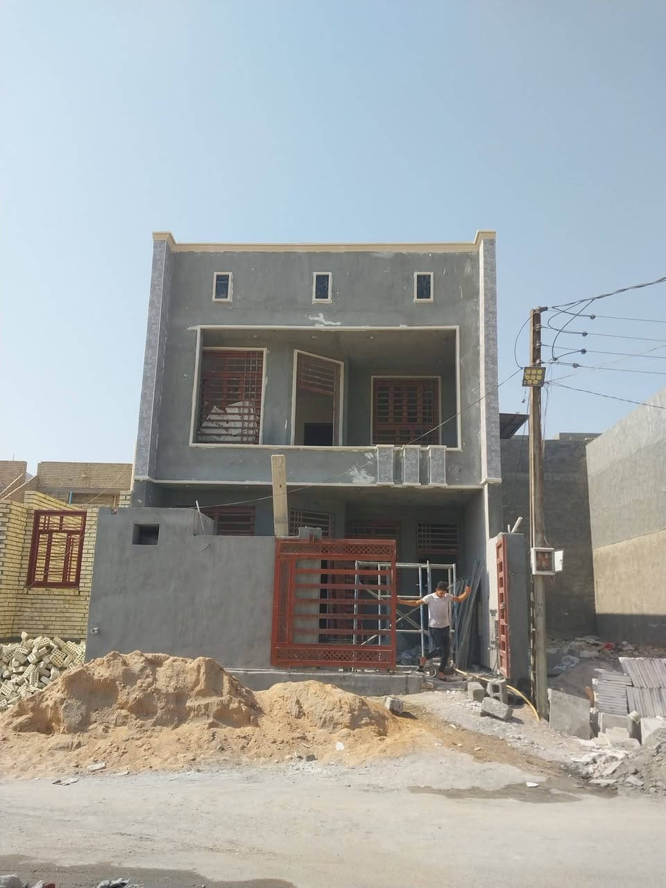 سلام وعيكم يوجد كادر متفرغ لبخ وديكو مكاني فلوجه لتواصل ***********
