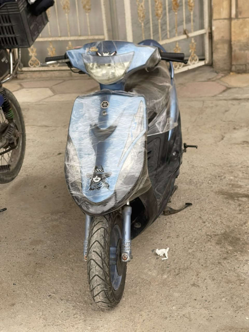 السلا عليكم دراجة ماكس عدل لون سمائيه مفتوحه مره وحده اصلي سلف هندر واحد دراجه نضيفه ماشالله بدلتها سلف جديد كابريته جديد لايت زنون ابو10الاف عالي ناصي اشاير شغاله امامي خلفي سكن الخلفي شغال كشن نضيف تايرات جدد دبلات اوكي بعد بيها هواي تفاصيل تجي واني خادم السعر550قفل مكاني البصره المعقل قرب أعداديه  الابله الهاتف. ***********
