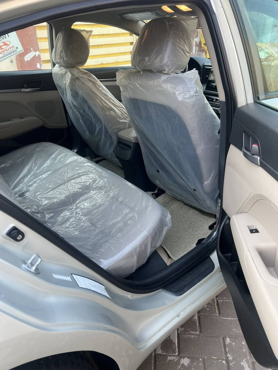 سلام عليكم من رخصت لادمن هونداي النترا 2017وارد امريكي صور الحادث بالمنشور خوان هاذا شهر رمضان وشهر كريم الي ميعرف بنضافت سياره لايضلم ناس سياره جديده جديده صدر امامي خلفي وضع شركه كير مكينه وضع شركه يعني سياره زيرو مماشيه 33حقيقي وشرط الفحص سياره ممفتوح بيها برغي مختصر الكلام حته الايتات ممفتوحاد وضع شركه فيت بم ممبدل سياره جانت مخزونه سياره مكفوله كفاله عامه من عده حادثها لامريكي مكان سياره بغداد لا تتفائجه بسعر سياره زيرو عل فيس ممتواجد وبحضه وبخته اكل واحد يكسر بحلال العالم تحياتي الجميع ورمضان كريم عجميع سعر 140 وبيها مجال***********
