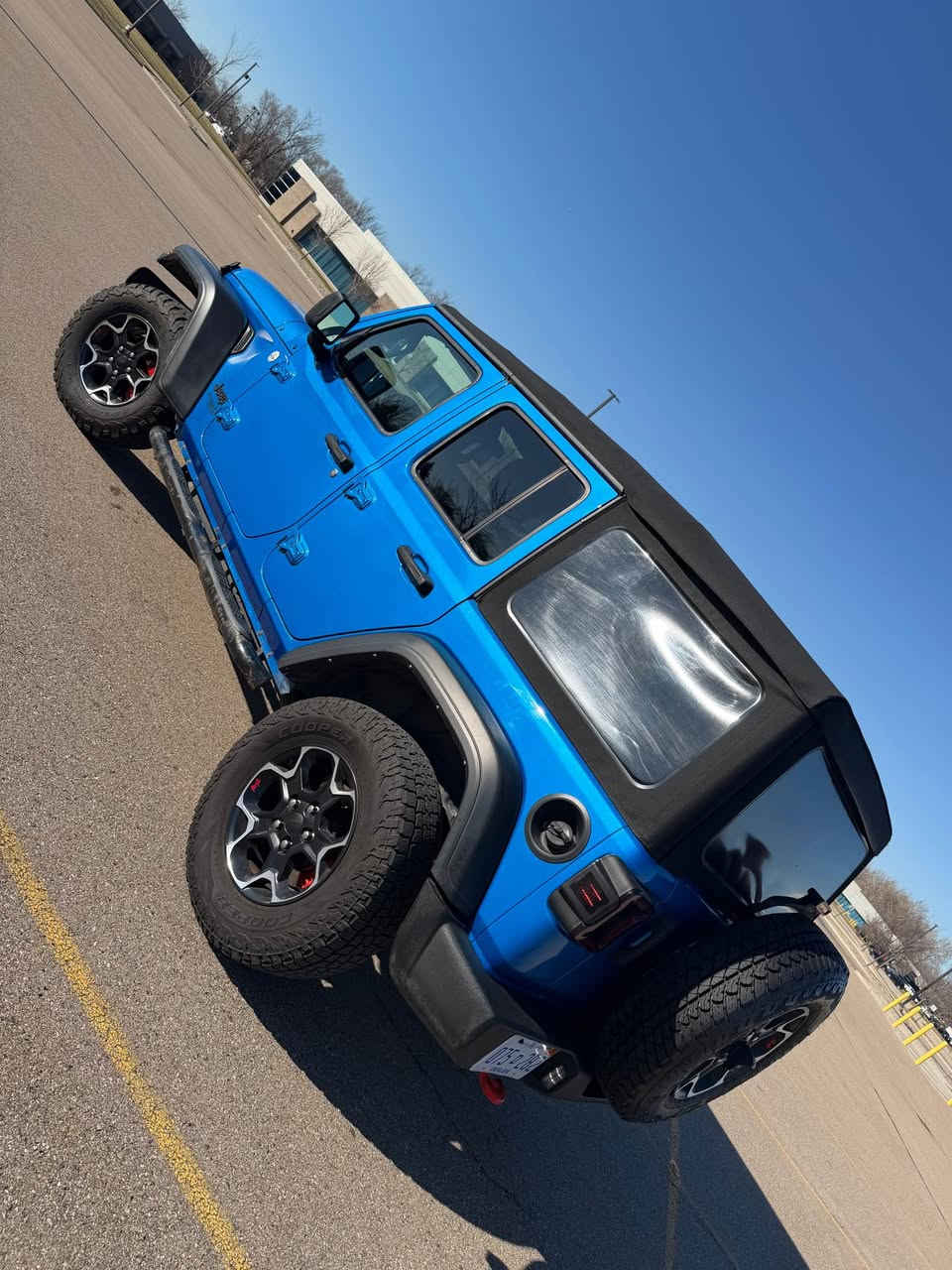 Rebuilt title No issues with the car.
Ready to drive Used 2021 Jeep Wrangler / SPORT
2.0 For Sale 4x4 Detroit, MI


**إذا كنت صاحب هذا الإعلان وتريد حذفه لأي سبب، رجاءا أرسل رسالة إلى الدعم الفني**